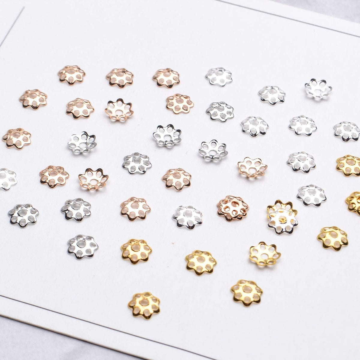 Flower Bead Caps, 800Pcs Filigree Flower Beads Caps Alloy Spacers Beads for DIY Jewelry Making Bracelet Necklace Earrings