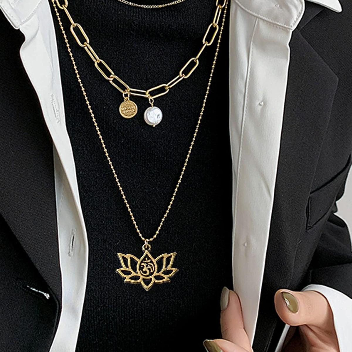 60pcs Lotus Charm Pendants Alloy Lotus Flower Beads Charms Flower Charms Crafts Supplies for DIY Necklace Earrings Jewelry Making Findings Accessory