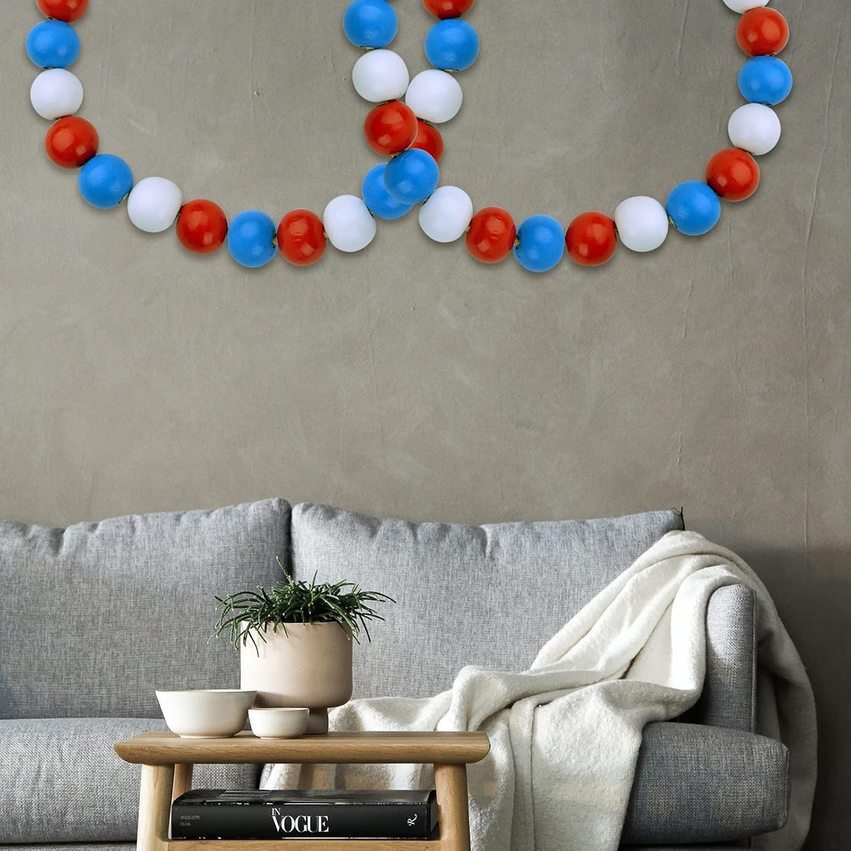 120pcs Independence Day Natural Wood Beads 16mm Patriotic Round Wooden Beads Red White Blue Wood Ball Beads Loose Beads for 4th of July Garland Home Decoration Jewelry Making