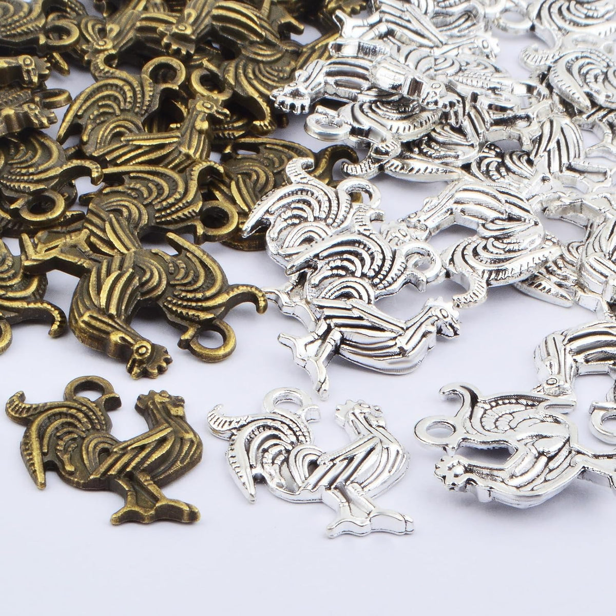 60 Pieces Antique Chicken Rooster Charms Tibetan Alloy Chicken Farm Animal Figures Dangle Pendants for DIY Bracelets Necklaces Jewelry Making Supplies, 2 Colors