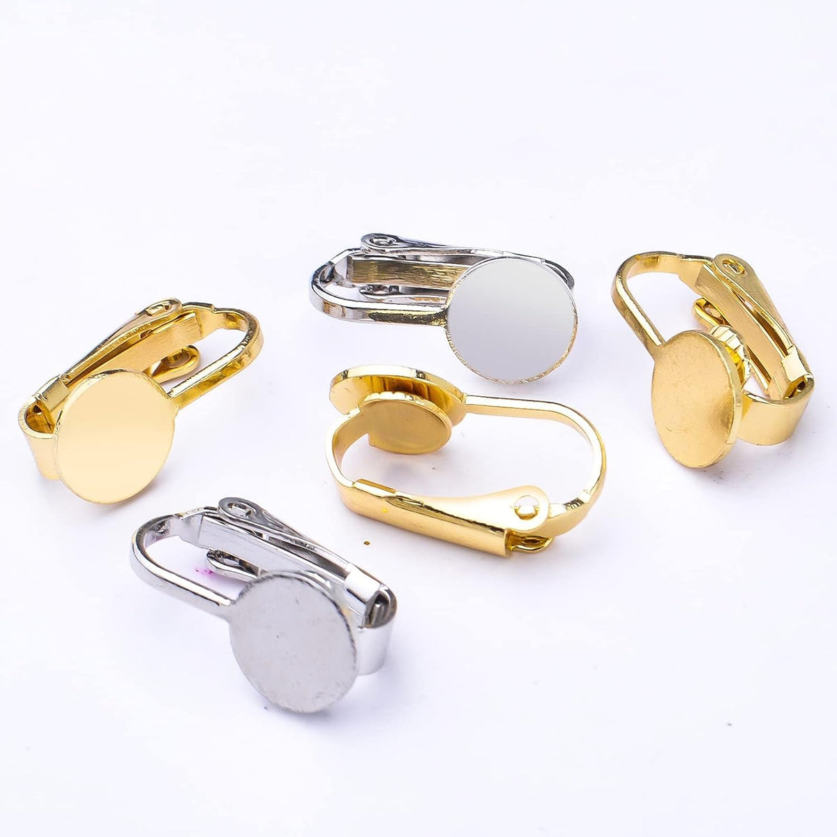 20pcs Clip-on Earring Converters Brass Round Flat Back Tray Earring Clips Components with Silicon Earring Pads for DIY Earrings Design Jewelry Making Findings, Gold and Silver