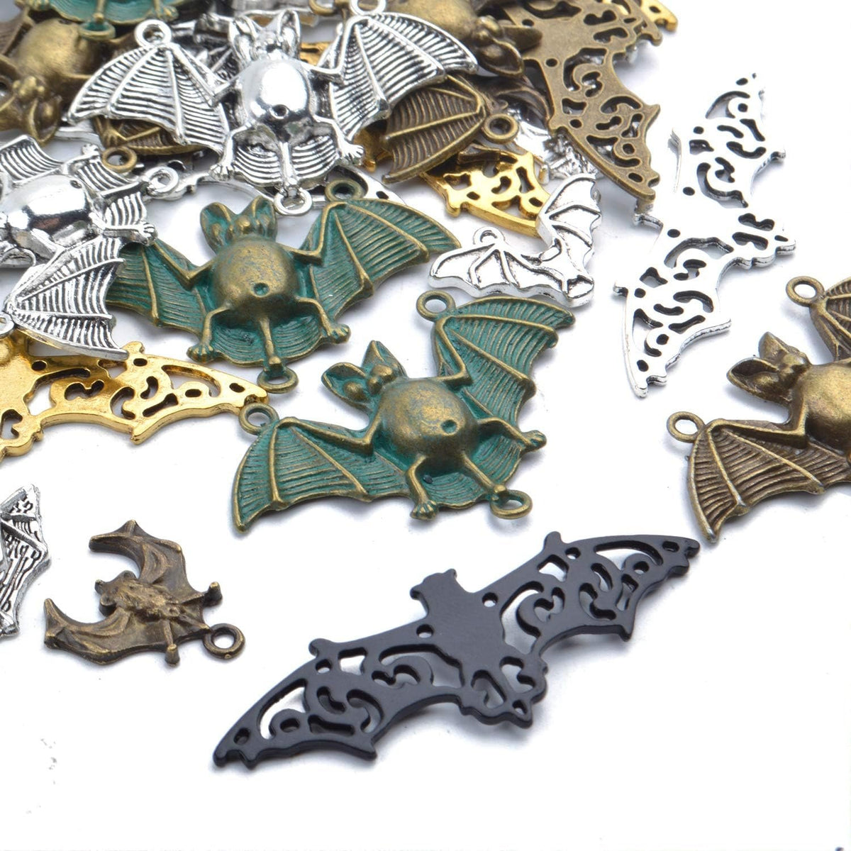 100g (about 30 pieces) Metal Alloy Bat Pendant Charm Mixed Halloween Flittermouse Flying Vampire Connector Charms for Jewelry Making Bracelet Necklace