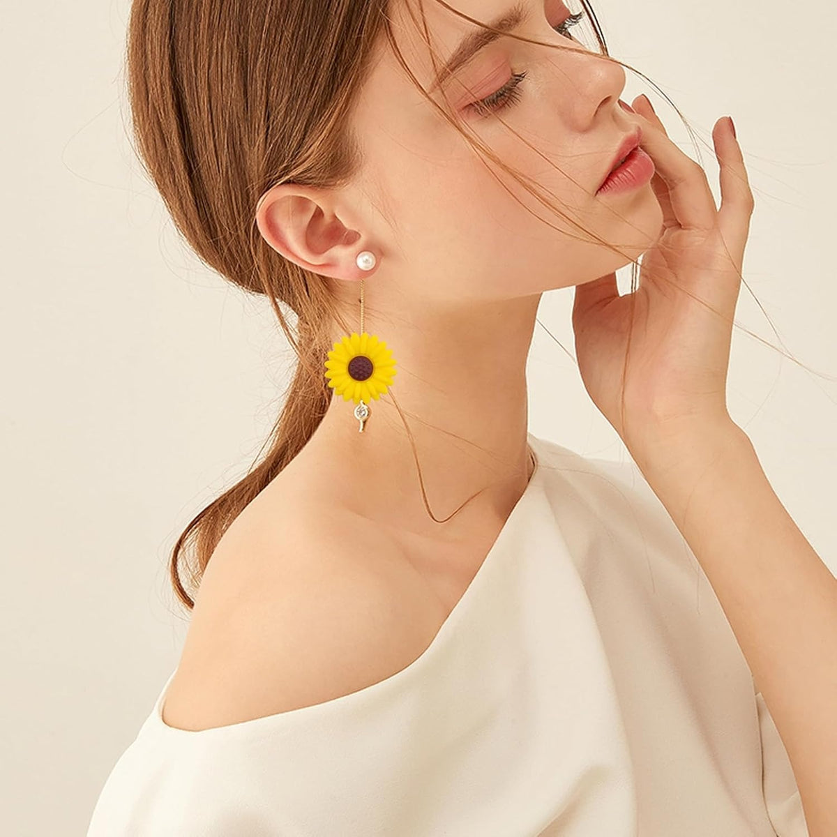 15pcs 19.5 mm Daisy Flower Silicone Beads Soft Silicone Sunflower Shape Loose Spacer Beads for DIY Garland Keychains Lanyard Jewelry Making Craft Decor, Yellow Brown