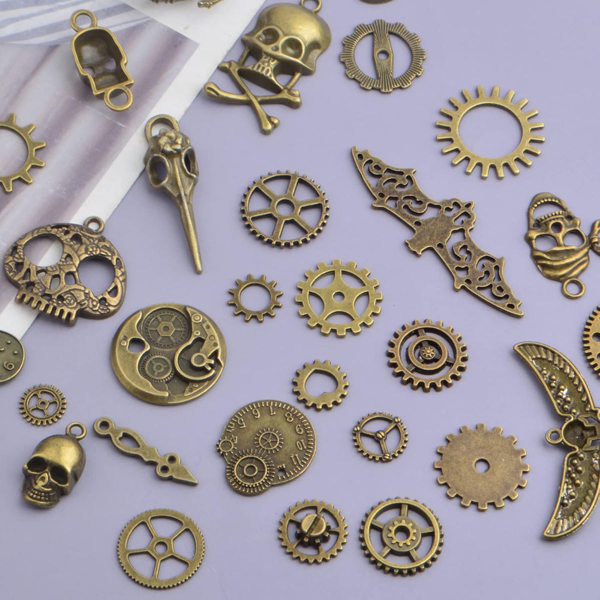 100 Gram Antique Bronze Steampunk Gears Charms Vintage Alloy Mixed Watch Wheel Cog Skull Hands Skeleton Keys Pendant for Art Craft Jewelry Making Pirate Cosplay Decor