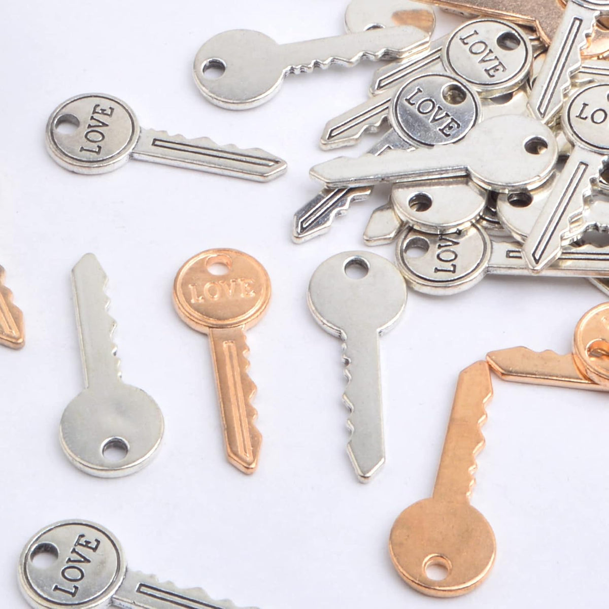 60 Pieces Vintage Key Pendant Charms Mini Alloy Key Pendants Craft Supplies for DIY Bracelet Necklace Keychains Jewelry Making Party Decoration, 2 Colors