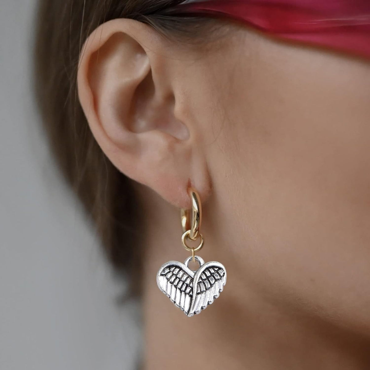 100pcs Antique Silver Angel Wings Feathers Charms Vintage Alloy Heart Shape Angel Wing Dangle Pendants for DIY Bracelet Necklace Jewelry Making Supplies Gifts