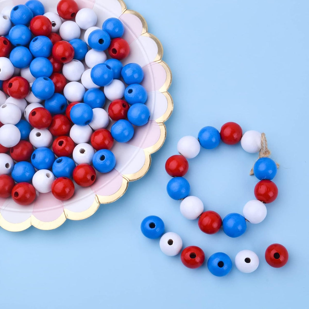 120pcs Independence Day Natural Wood Beads 16mm Patriotic Round Wooden Beads Red White Blue Wood Ball Beads Loose Beads for 4th of July Garland Home Decoration Jewelry Making