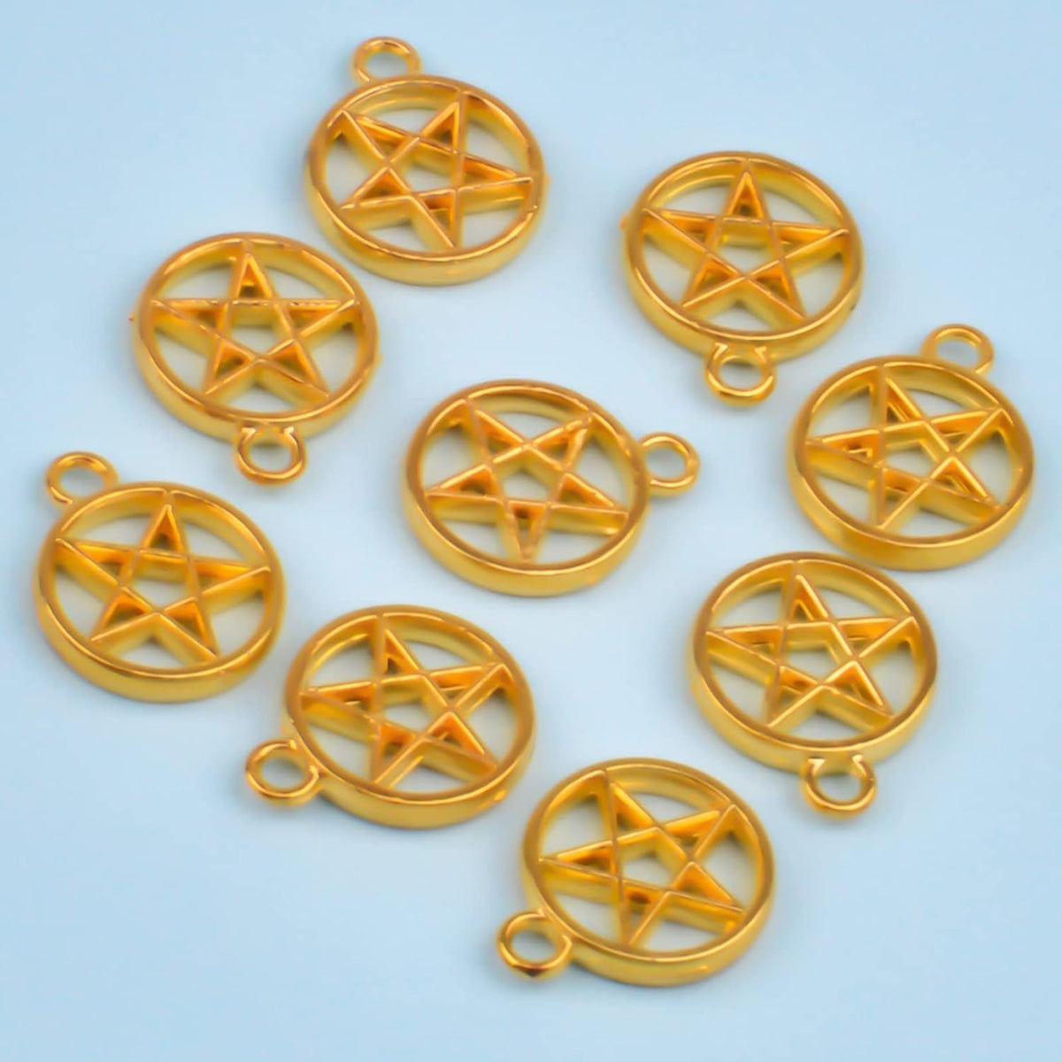 50pcs Silver Pentacle Star Charms Alloy Star Pentagram Pendants Protection Lucky Pentacle Charms Jewelry Making Accessory for DIY Crafts Necklaces Bracelets Earrings