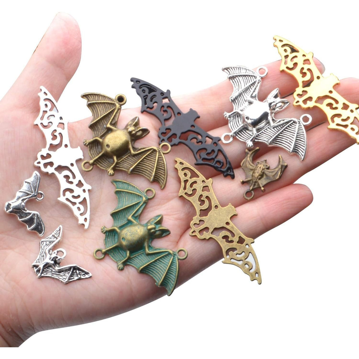 100g (about 30 pieces) Metal Alloy Bat Pendant Charm Mixed Halloween Flittermouse Flying Vampire Connector Charms for Jewelry Making Bracelet Necklace