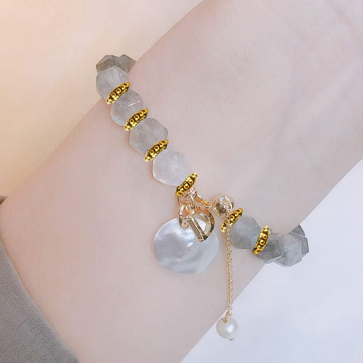 100pcs Alloy 8mm Spacer Beads - Jewelry Spacer Beads with A Box for DIY Bracelet Making (Antique Silver and Antique Gold)
