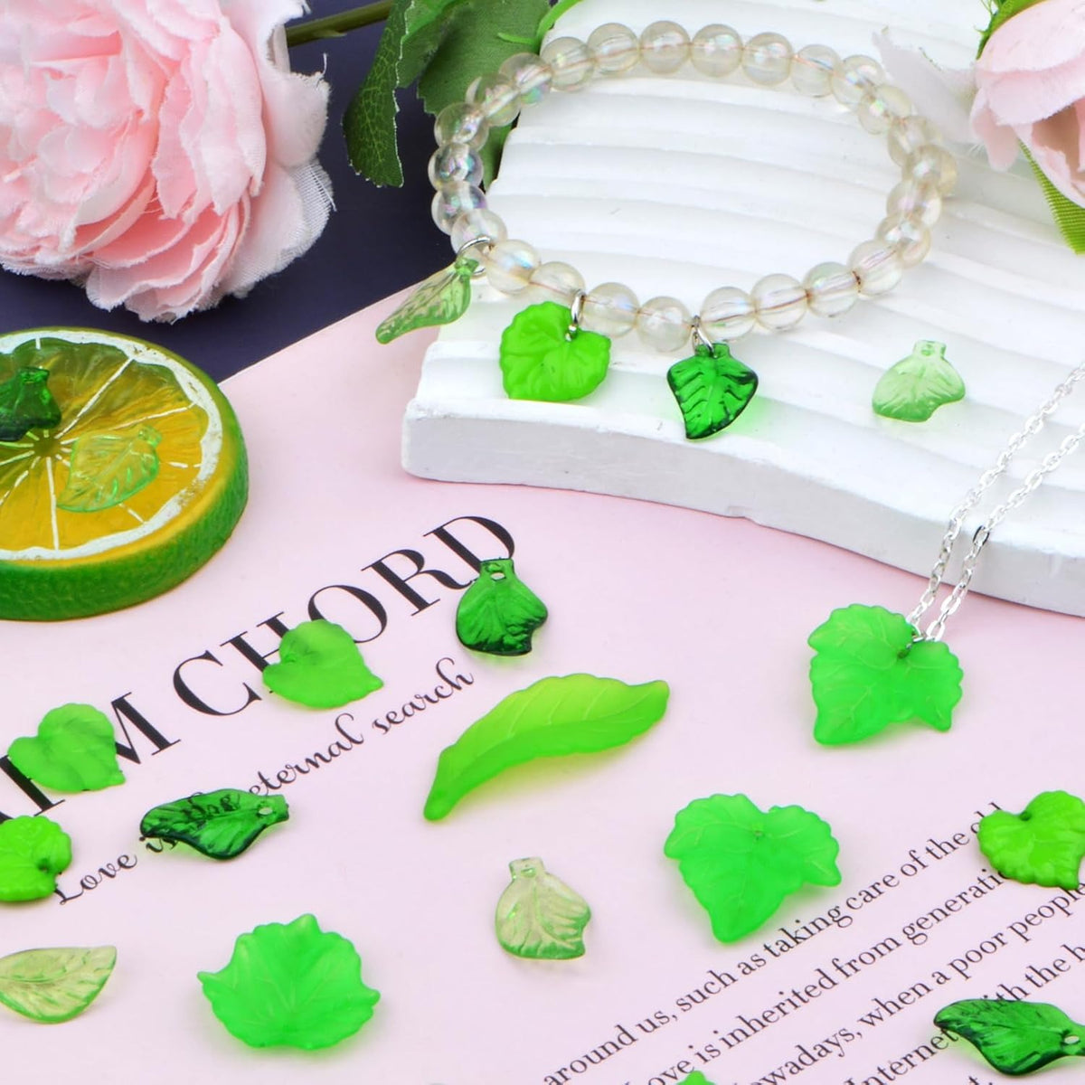 60pcs Transparent Green Leaf Shape Charms Silicone Resin Maple Leaves Pendant Charms with Hole for DIY Necklace Earrings Crafts Jewelry Making Supplies, 6 Styles