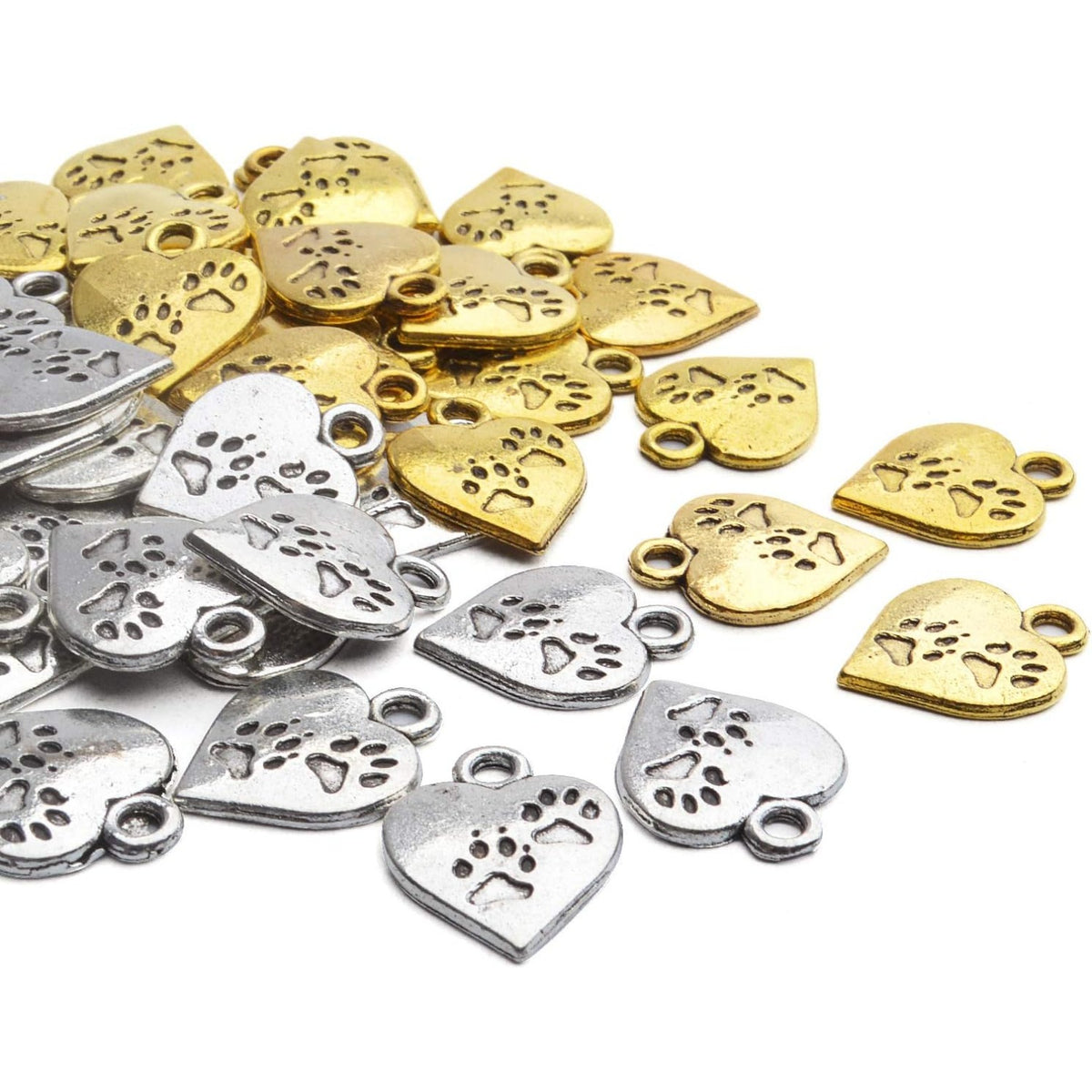 50pcs 17mm Alloy Heart Shape Charm Love Charms Tibetan Dangle Heart Charms Jewelry Charms Pendants for Bracelet Earring Necklace Jewelry Making Accessories
